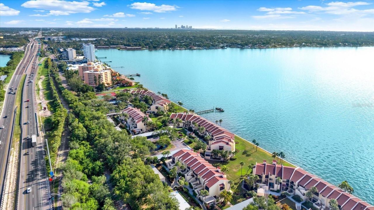7530 Sunshine Skyway Lane S, Unit P7, Saint Petersburg, FL 33711 Photo