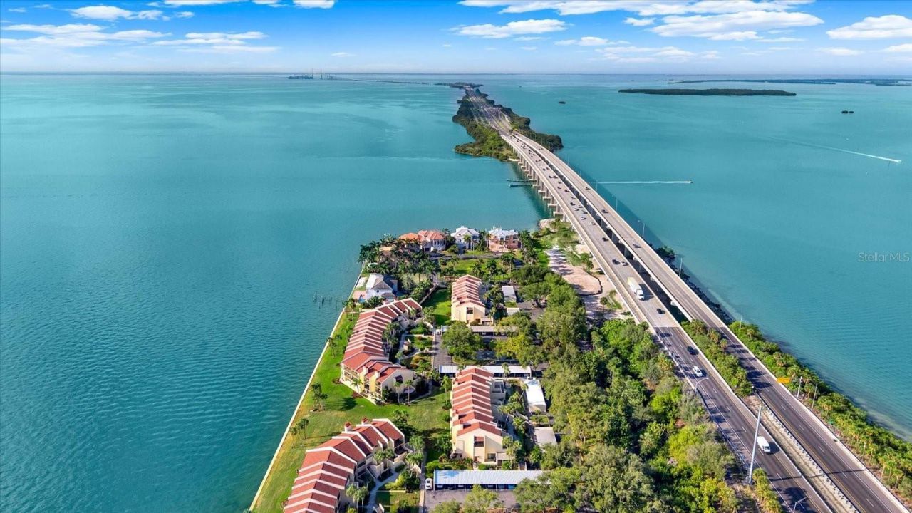 7530 Sunshine Skyway Lane S, Unit P7, Saint Petersburg, FL 33711 Photo