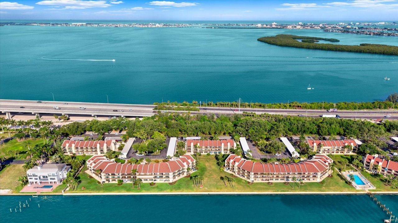 7530 Sunshine Skyway Lane S, Unit P7, Saint Petersburg, FL 33711 Photo