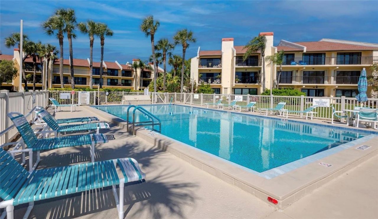 7530 Sunshine Skyway Lane S, Unit P7, Saint Petersburg, FL 33711 Photo