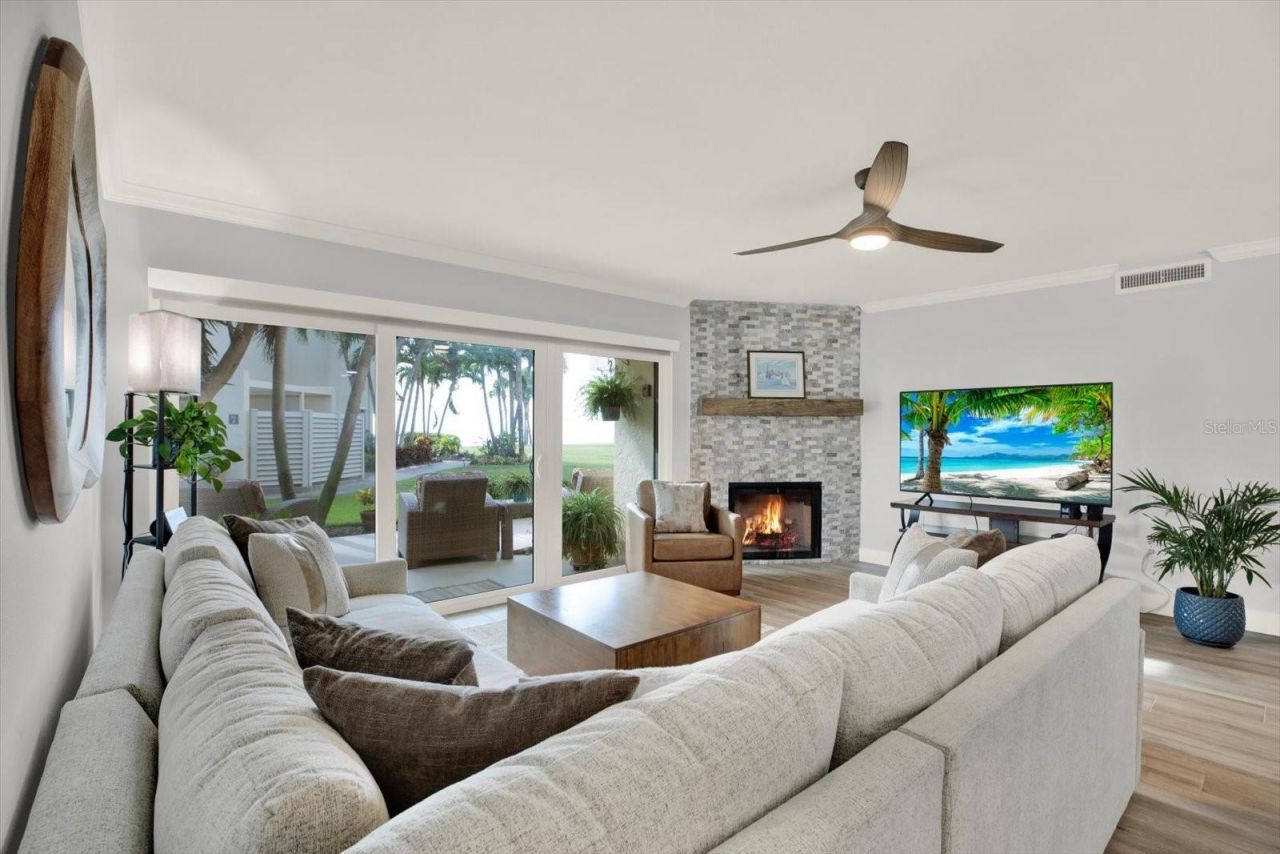 7530 Sunshine Skyway Lane S, Unit P7, Saint Petersburg, FL 33711 Photo