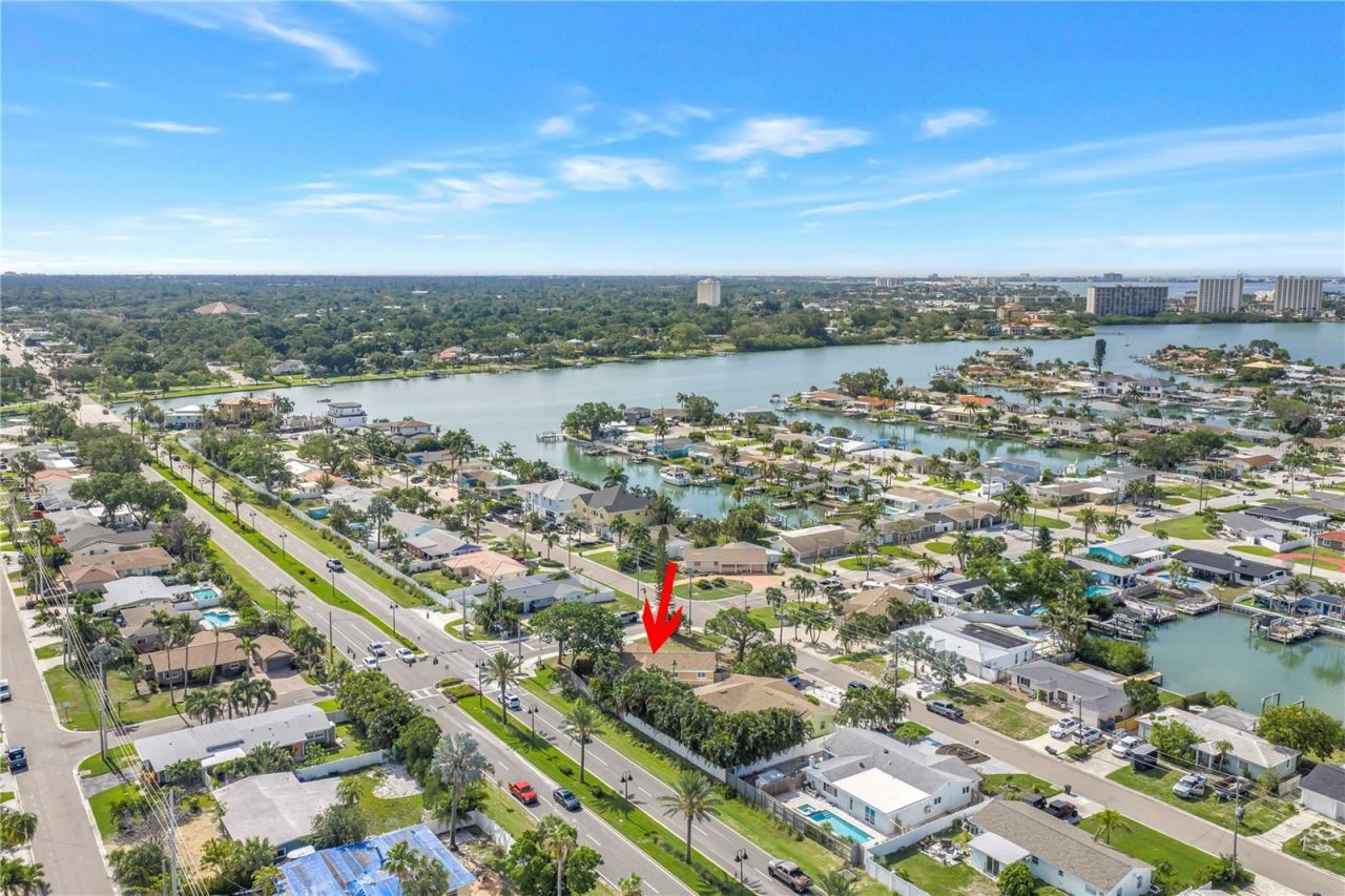 7901 Causeway Boulevard S, Saint Petersburg, FL 33707 Photo