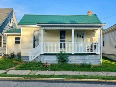 1917 Charles Street, Wellsburg, WV 26070