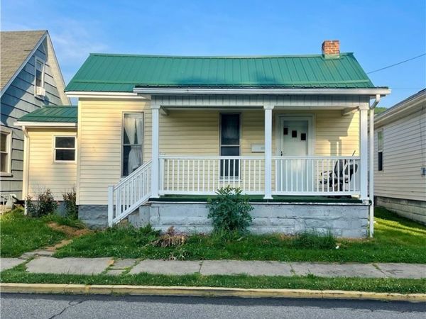 1917 Charles Street, Wellsburg, WV 26070