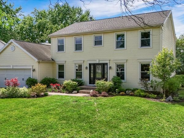 1388 Candlewood Drive , Crystal Lake, IL 60014