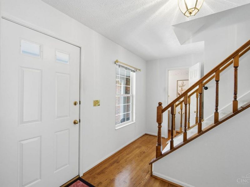 231 Riva Ridge Court, Loveland, OH 45140 Photo 3
