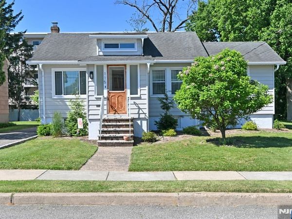 115 Forest Place, ROCHELLE PARK, NJ 07662