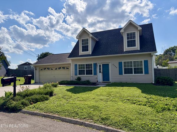 2337 Scanlon Court, Powell, TN 37849