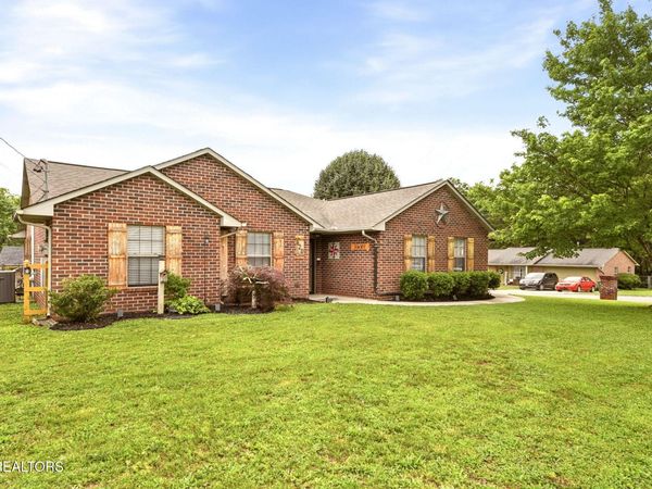 820 Josepi Drive, Knoxville, TN 37918