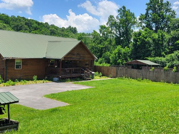 151 Rolen Rd, New Tazewell, TN 37825