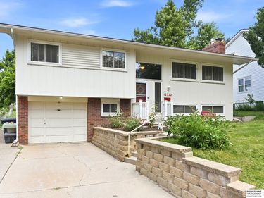 12322 N Street, Omaha, NE 68137