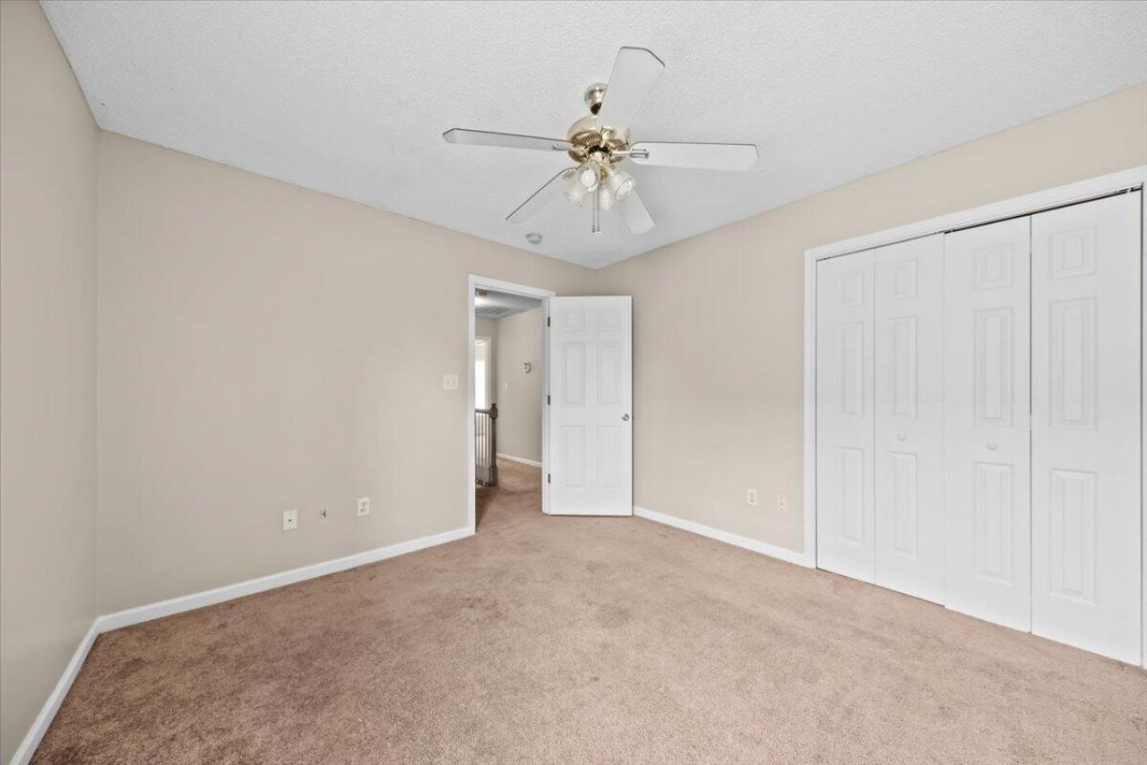 109 Saint Phillips Row Photo 18