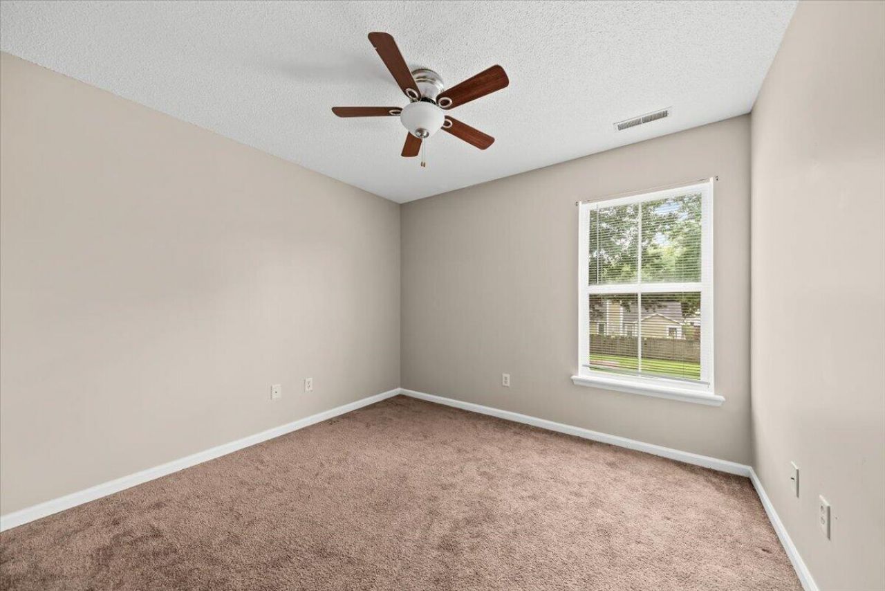 109 Saint Phillips Row Photo 20