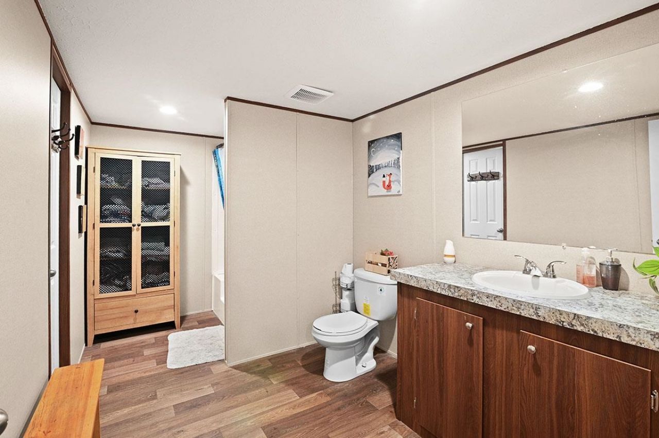 9221 Blue Wing Dr. Photo 11