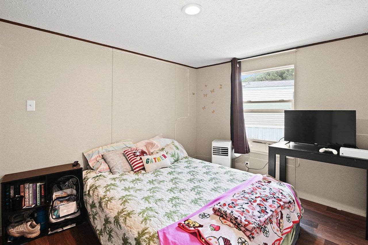 9221 Blue Wing Dr. Photo 31