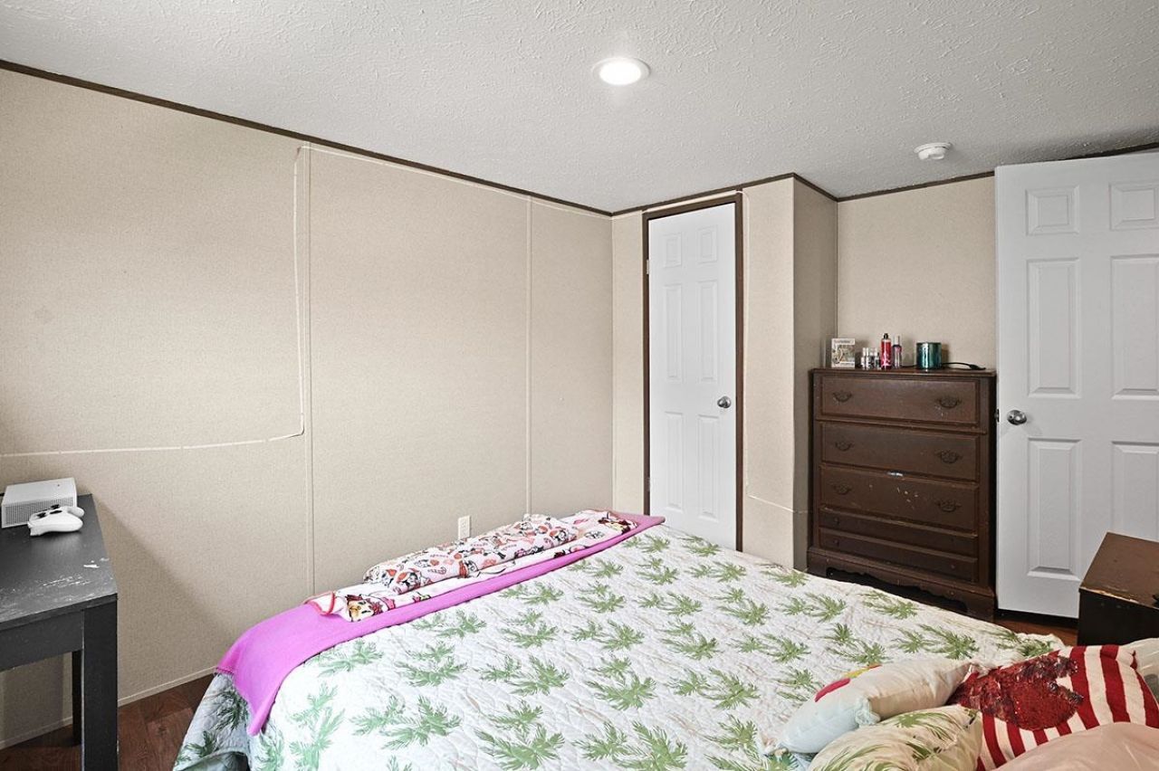 9221 Blue Wing Dr. Photo 32