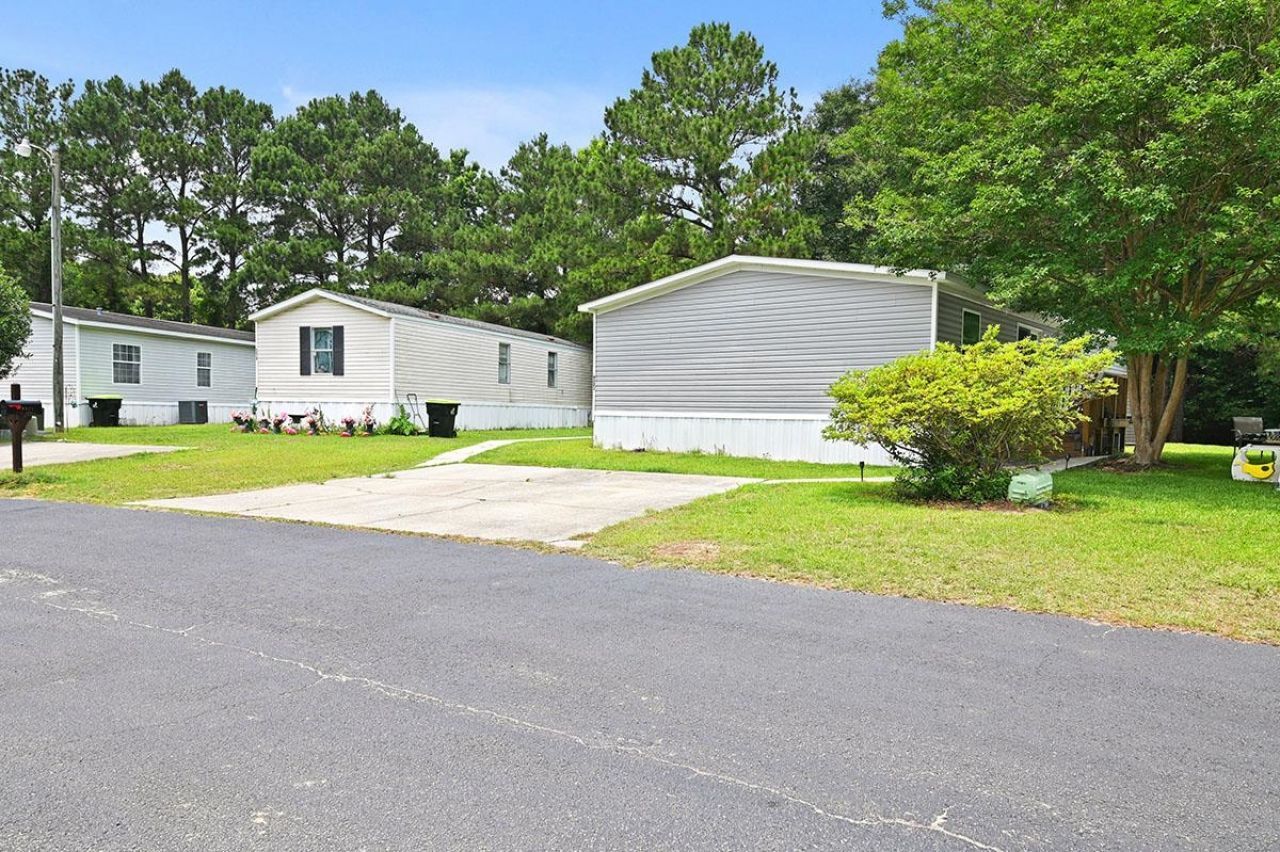 9221 Blue Wing Dr. Photo 37