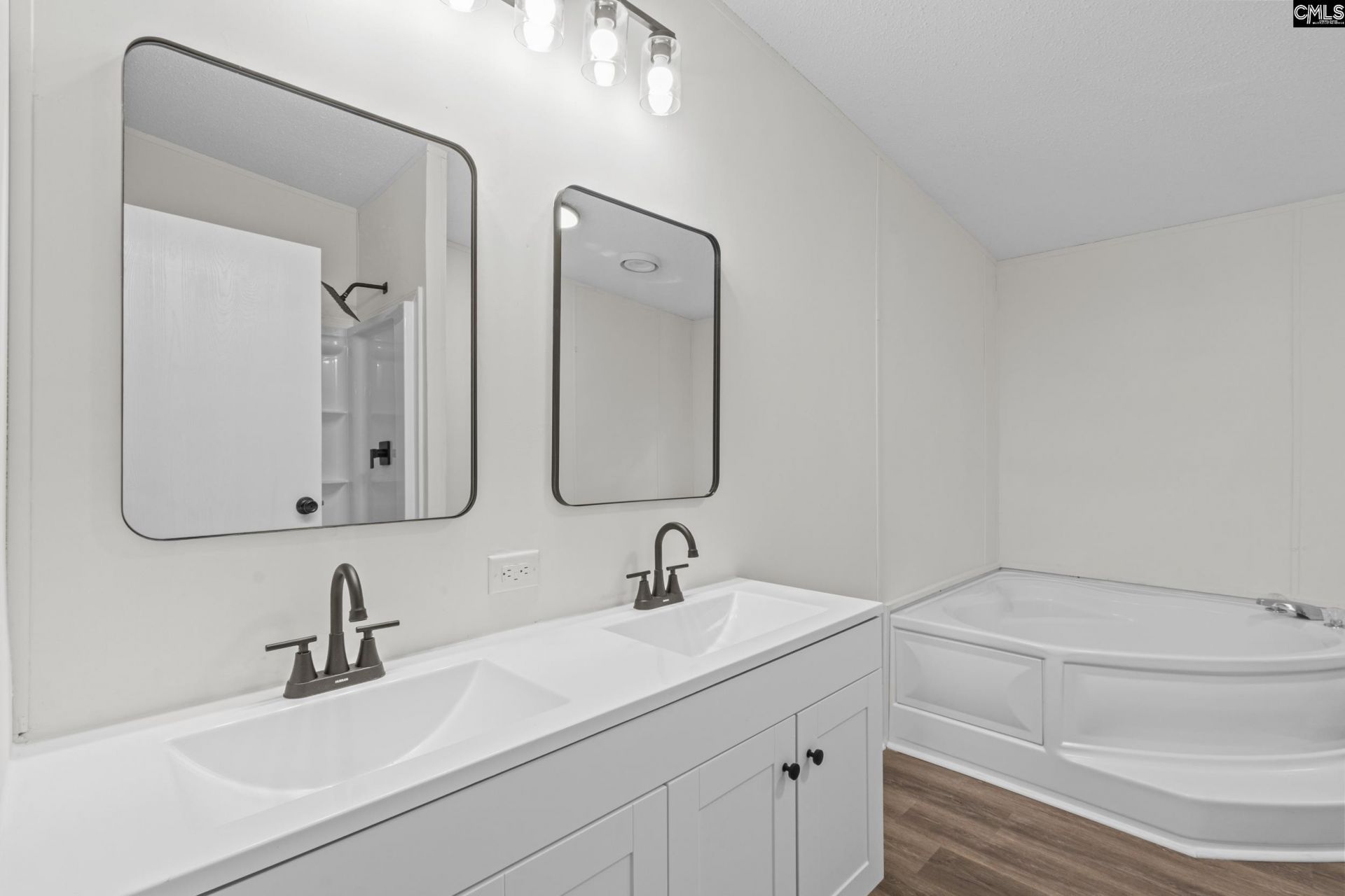 697 Ellene Street Photo 11