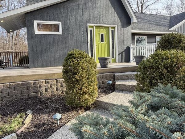 1372 Cramton Avenue NE, Ada, MI 49301