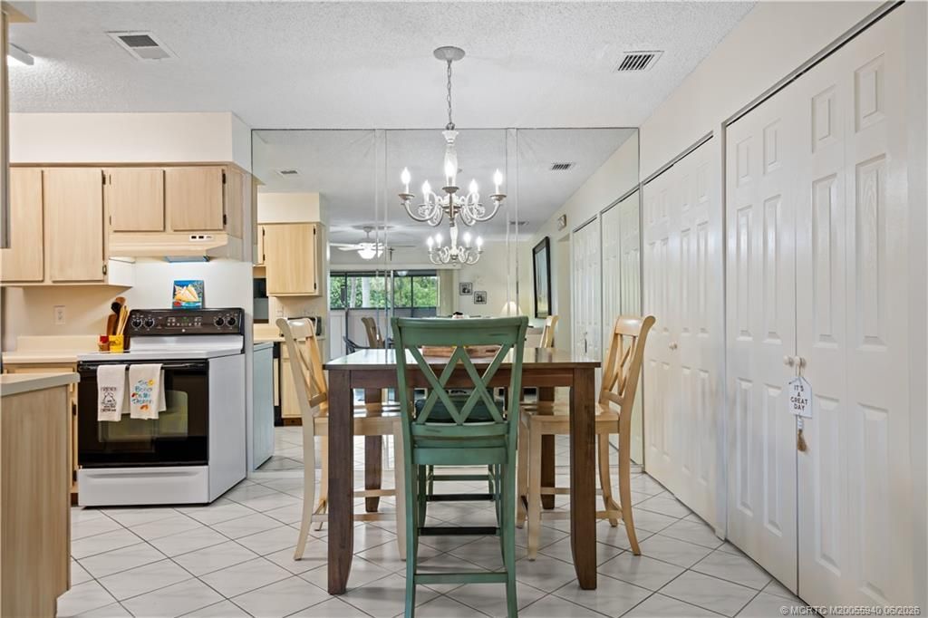 4060 NW Cinnamon Tree Circle, Jensen Beach, FL 34957 Photo