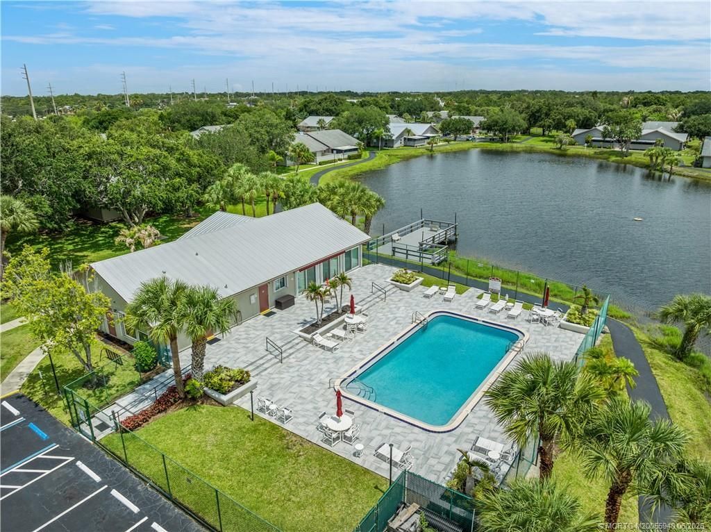4060 NW Cinnamon Tree Circle, Jensen Beach, FL 34957 Photo