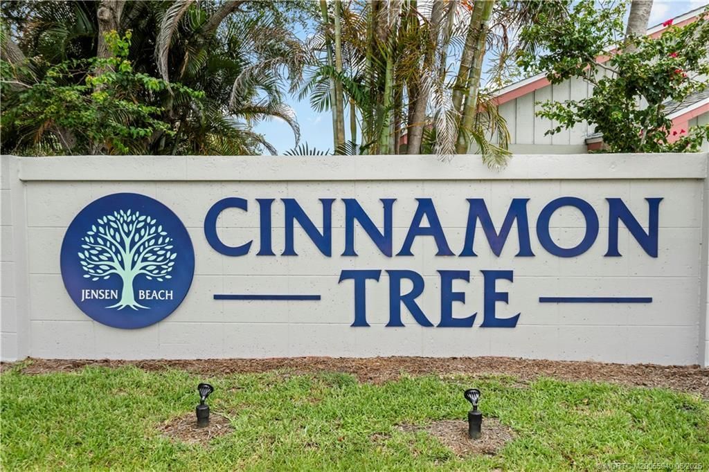 4060 NW Cinnamon Tree Circle, Jensen Beach, FL 34957 Photo
