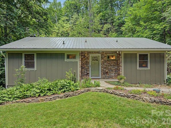 878 Garren Creek Road , Fairview, NC 28730