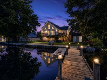 3484 Horseshoe Island Rd, Clay, NY 13041