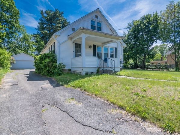 47 Pleasant St, Unit 1, East Longmeadow, MA 01028