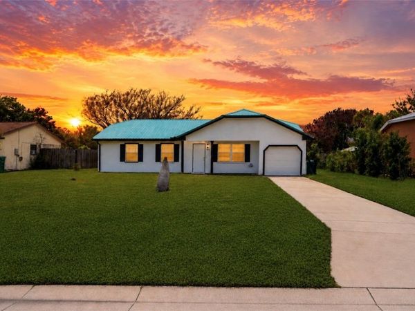 1918 SE West Dunbrooke Circle, Port St Lucie, FL 34952
