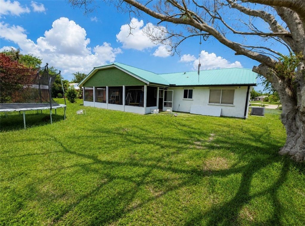 1918 SE West Dunbrooke Circle, Port Saint Lucie, FL 34952 Photo