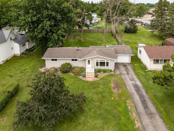 409 3rd Street NE, Grand Meadow, MN 55936