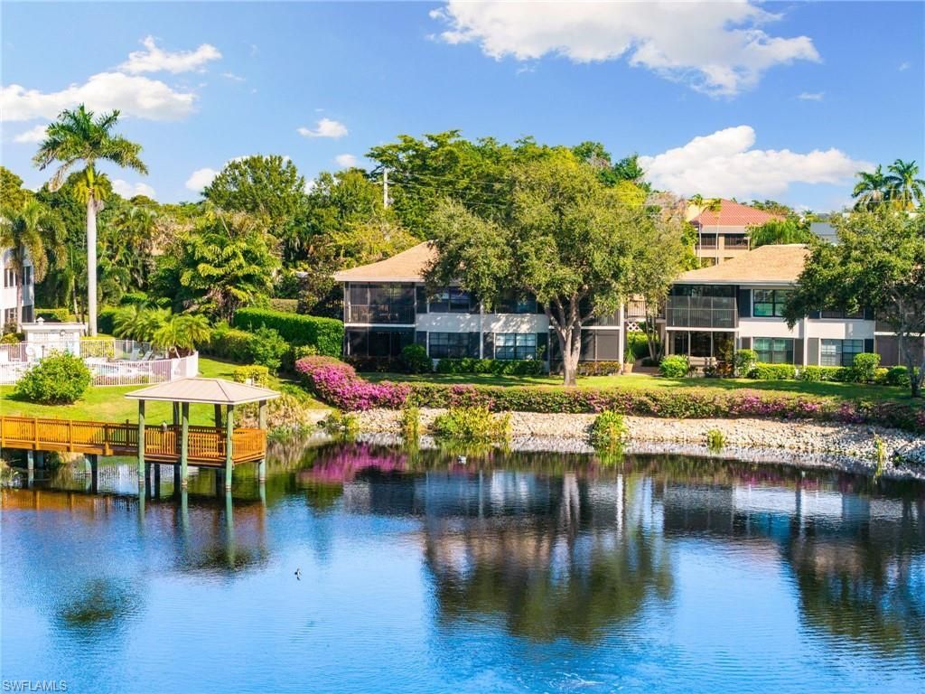 3135 Riviera Dr , Unit B205, Naples, FL 34103 Photo