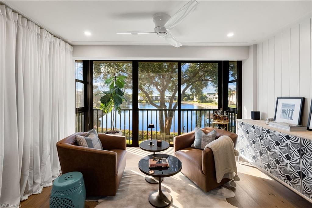3135 Riviera Dr , Unit B205, Naples, FL 34103 Photo