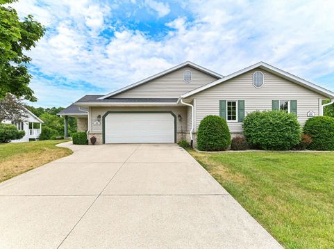 Main Photo
