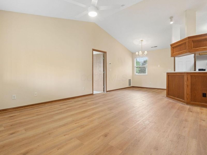 37 Northpointe Lane , Newark, OH 43055 Photo 5