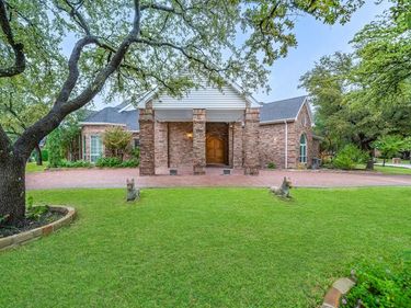 4503 Bretton Bay Lane, Dallas, TX 75287