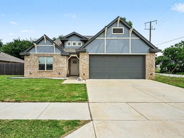 977 Sam Street, Springtown, TX 76082