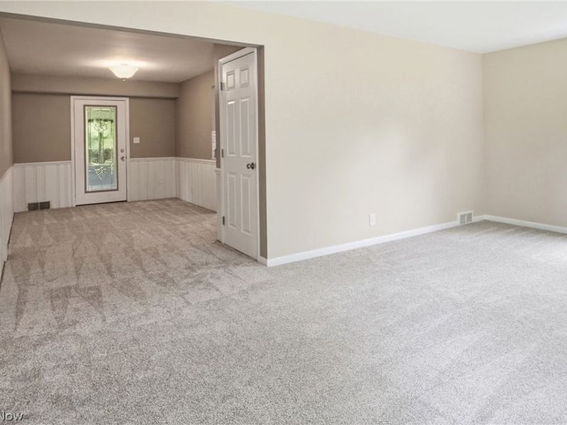 358 Mark Drive, Tallmadge, OH 44278 Photo 3
