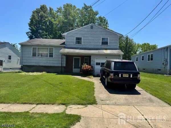 218 Summit Avenue, Fords, NJ 08863