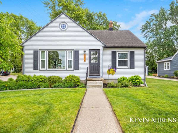3610 Crystal Street SW, Grandville, MI 49418