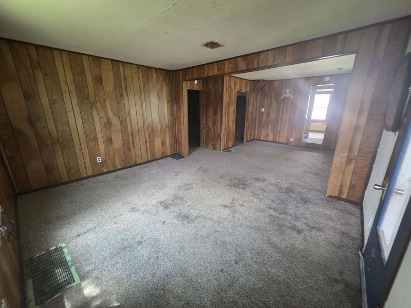 23 N Barron Street, Kenton, OH 43326 Photo 11