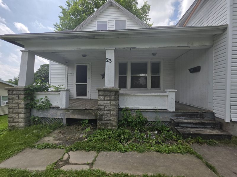 23 N Barron Street, Kenton, OH 43326 Photo 2