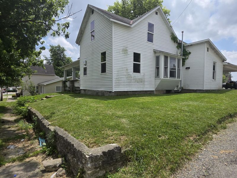 23 N Barron Street, Kenton, OH 43326 Photo 4