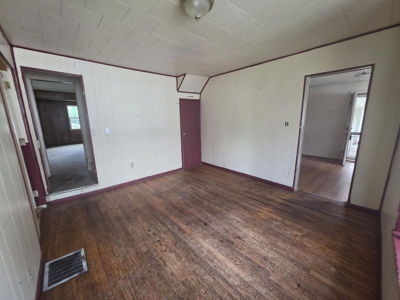 23 N Barron Street, Kenton, OH 43326 Photo 7