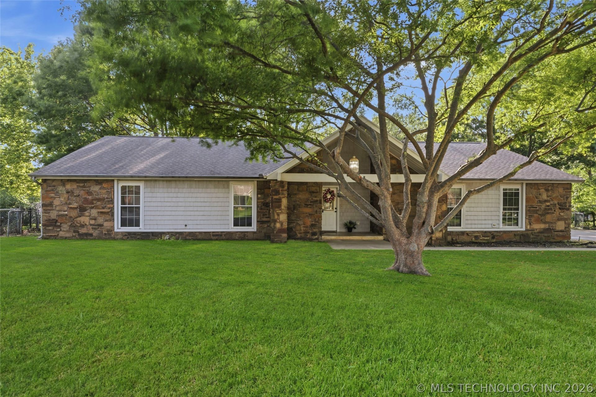 8324 Harp Boulevard, Broken Arrow, OK 74014 Main Photo