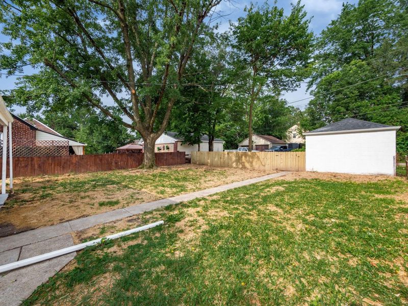 2979 Dresden Street, Columbus, OH 43224 Photo 30