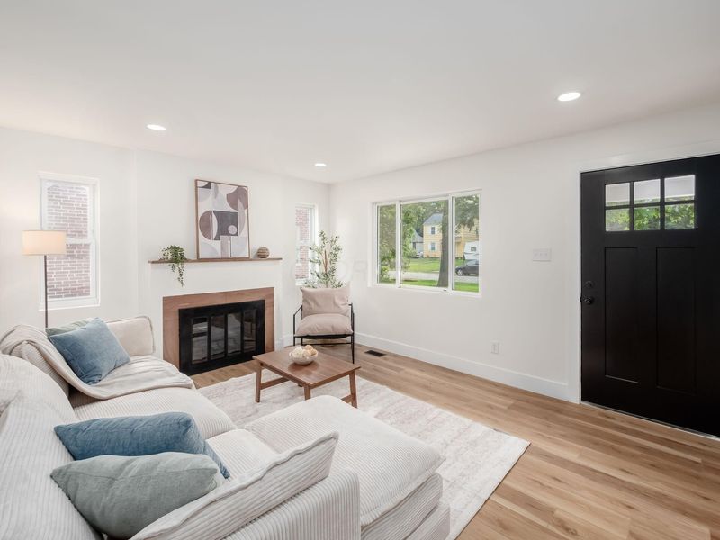 2979 Dresden Street, Columbus, OH 43224 Photo 6