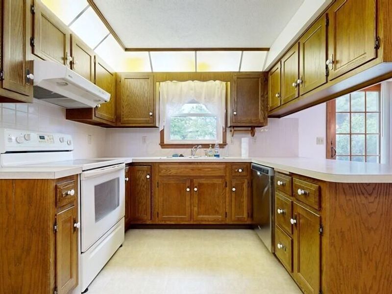 2254 Saratoga Court , Mansfield, OH 44904 Photo 10