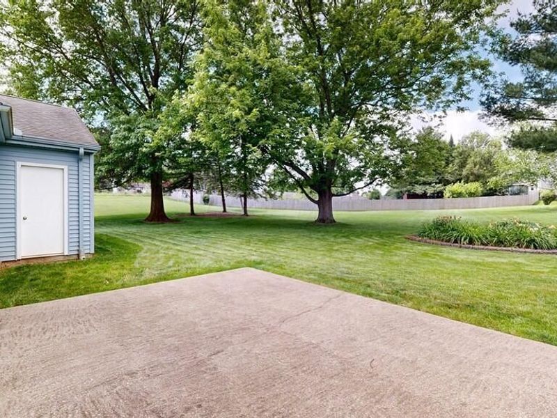 2254 Saratoga Court , Mansfield, OH 44904 Photo 6